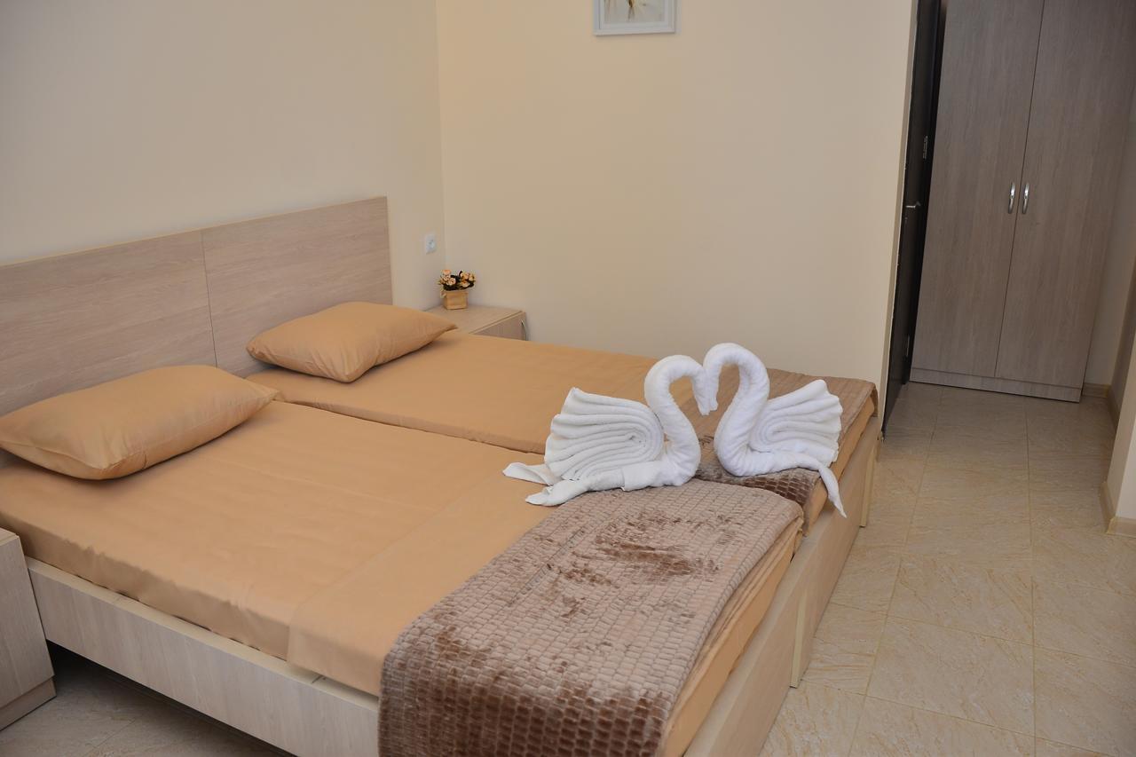 Hotel Gori 科布列季 外观 照片
